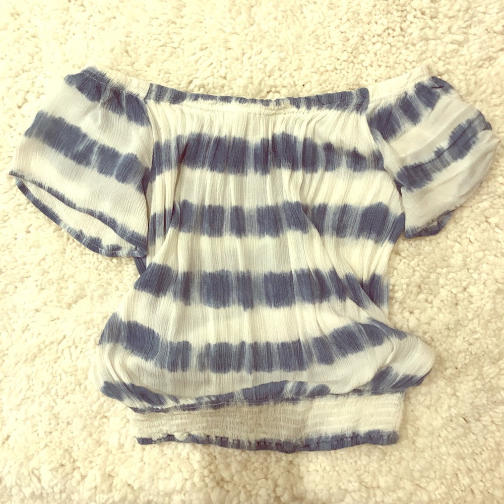 AMUSE SOCIETY off shoulder crop!